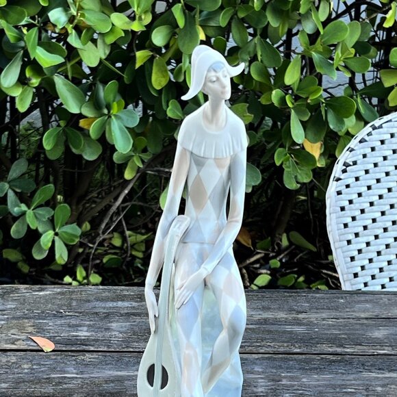 Lladro Nao "Harlequin" Jester Large with Guitar Mandolin Porcelain Vintage - Picture 3 of 12